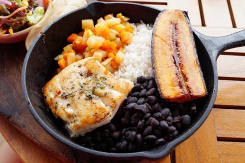 plats-typiques-du-costa-rica-decouvrez-les-delices-culinaires-de-ce-pays-tropical